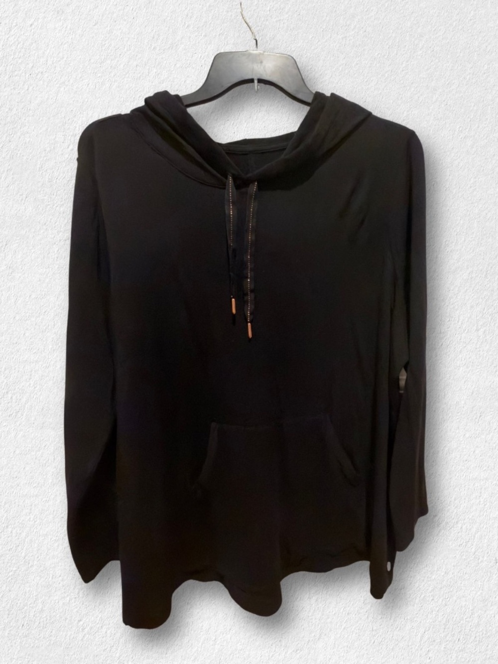 Lane Bryant LIVI Black High V-neck Hoodie Plus 22/24